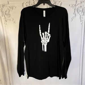 NWOT Rock On - Skeleton Hand Long Sleeve T-Shirt Size Medium